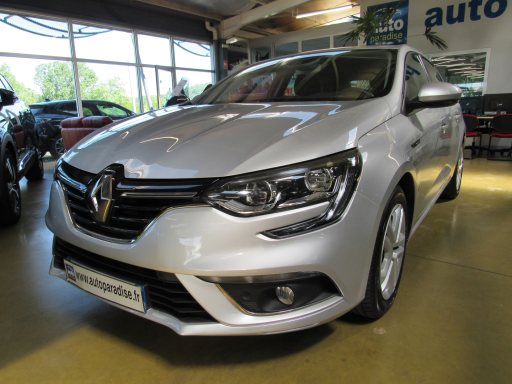 RENAULT MEGANE IV